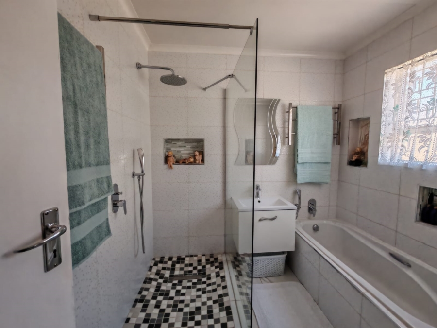 3 Bedroom Property for Sale in Sasolburg Ext 15 Free State